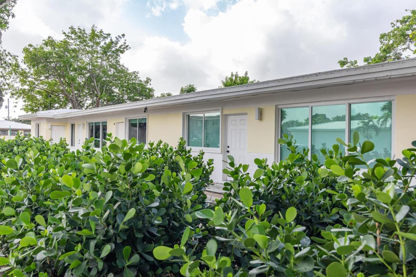 Large Stylish Studio Apartment In El Portal #3 Miami Ngoại thất bức ảnh